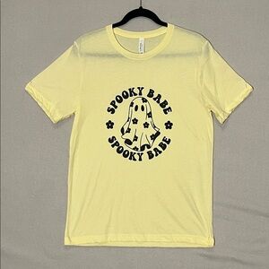 NWOT Light Yellow 'Spooky Babe' Graphic T-Shirt